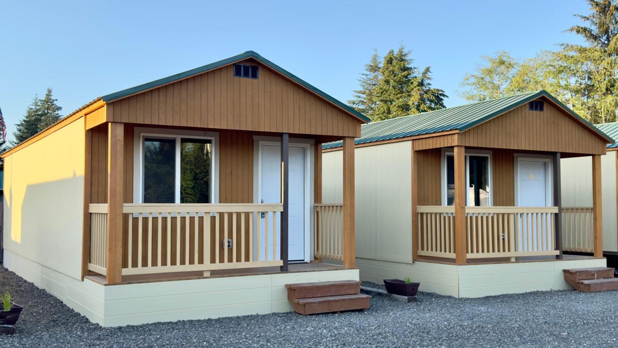 Far West Cabin-Tiny Homes Rental Forks Exterior photo